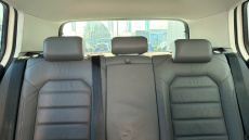 Volkswagen Golf 99kW e-Golf 35kWh 5dr Auto Electric Hatchback